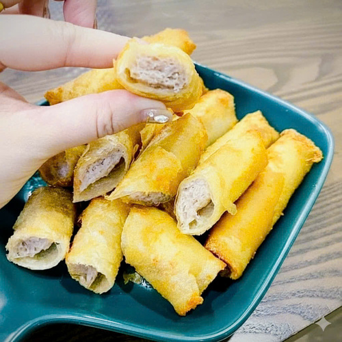 Nem chua vỏ giòn (1 cái)